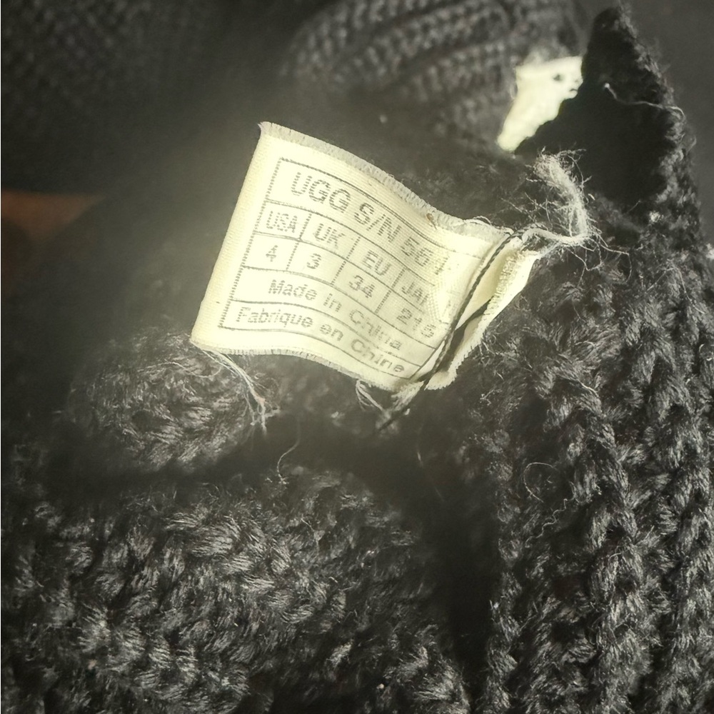 Ugg classic cardi black knit short boots - Picture 7 of 10